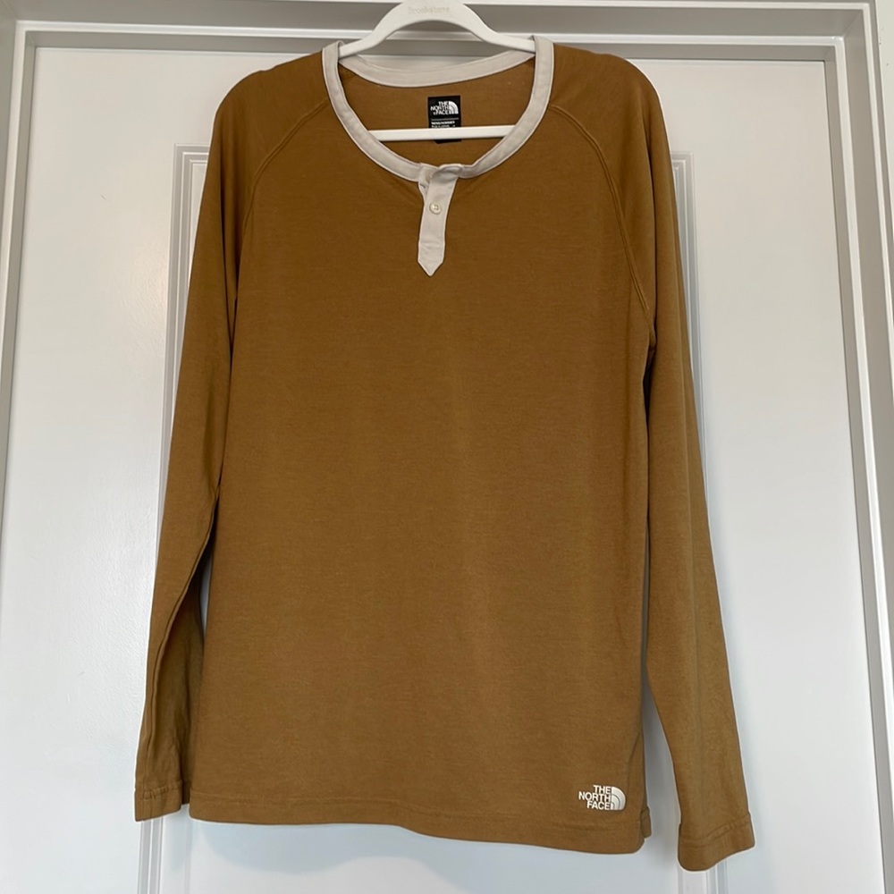 Men’s The North Face Flash Dry Long Sleeve Quarter Button T-Shirt